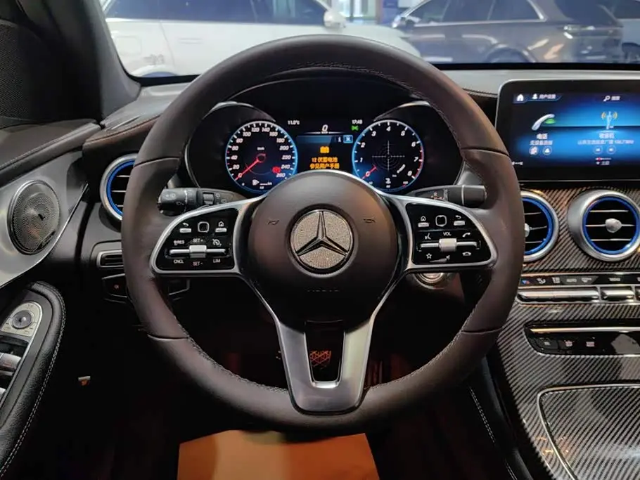 Mercedes-Benz GLC 2021 — Photo 15/16