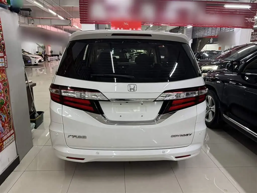 Honda Odyssey 2019 — Şəkil 9/17