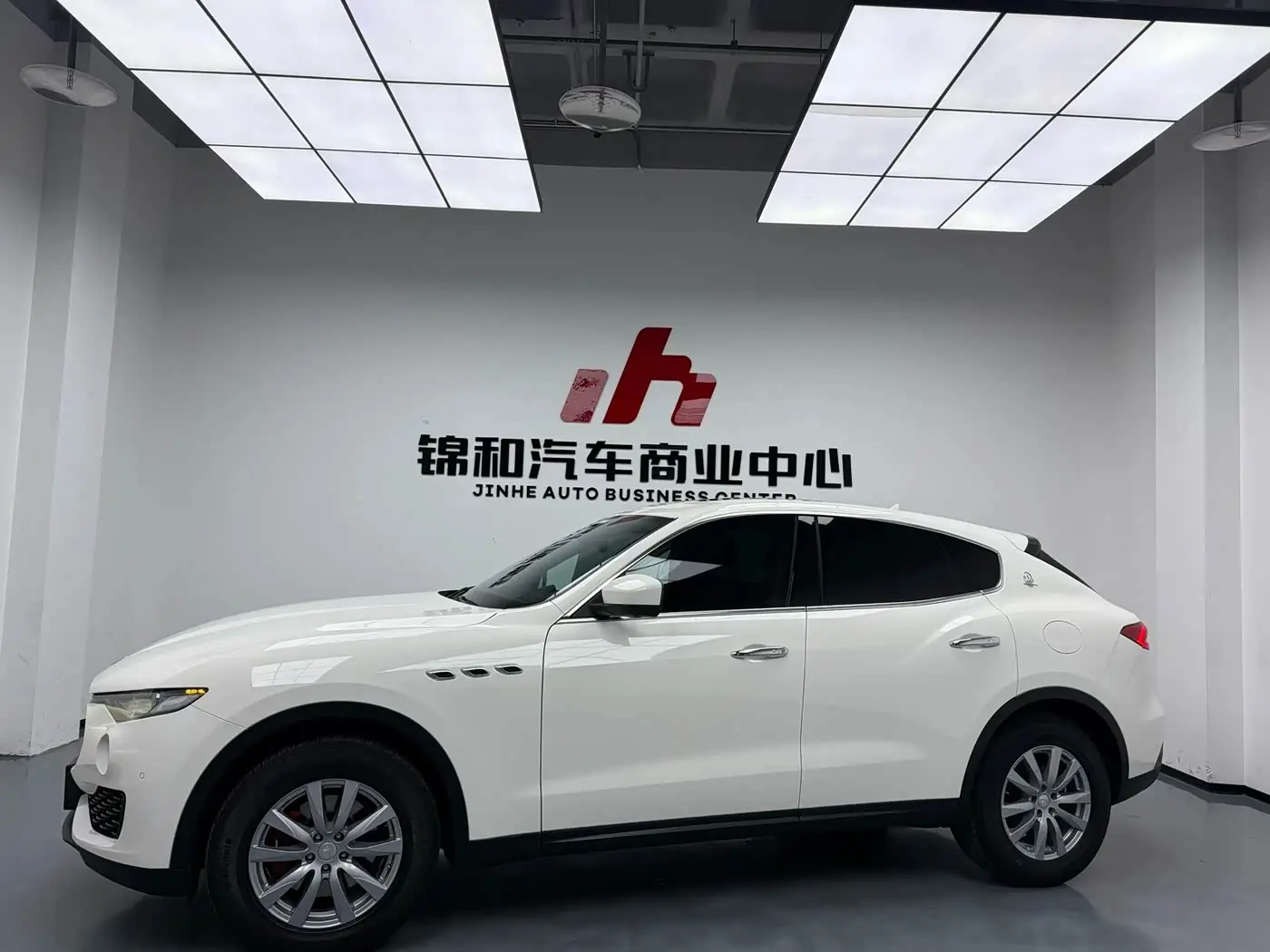 Maserati Levante 2018 — Şəkil 5/12