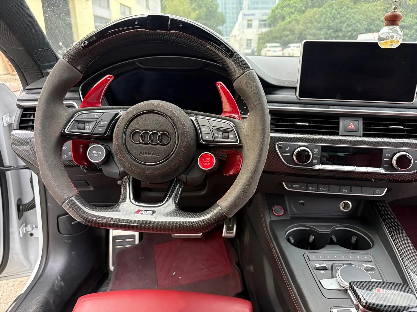 Audi S5 2019 — Photo 16/17