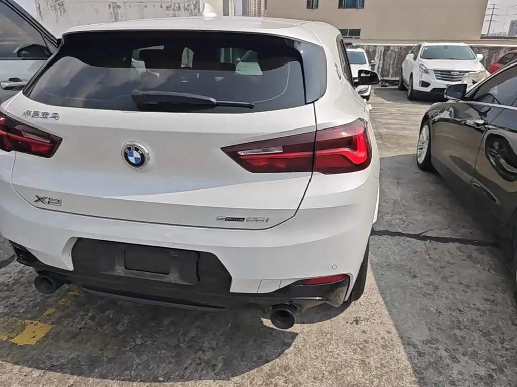 BMW X2 2022 — Фото 8/20