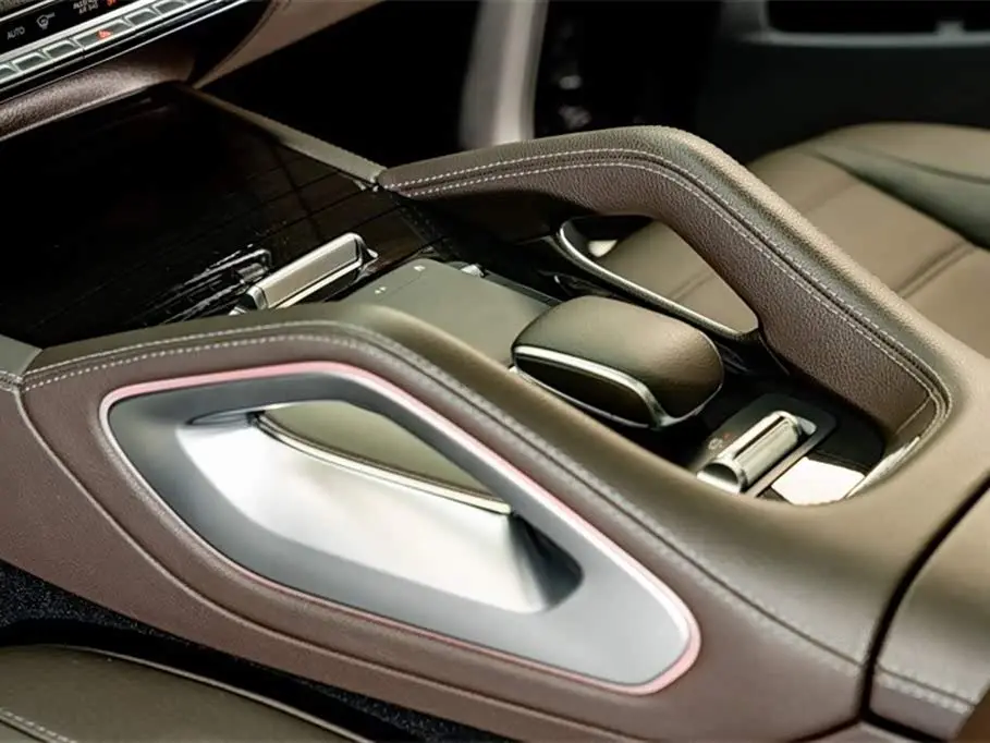 Mercedes-Benz GLS 2021 — Photo 12/20