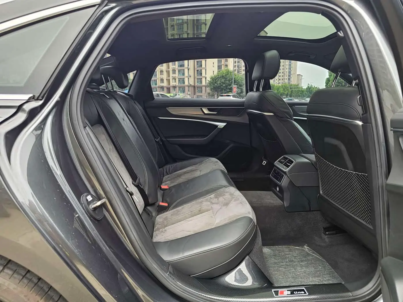 Audi A6L 2020 — Photo 12/18