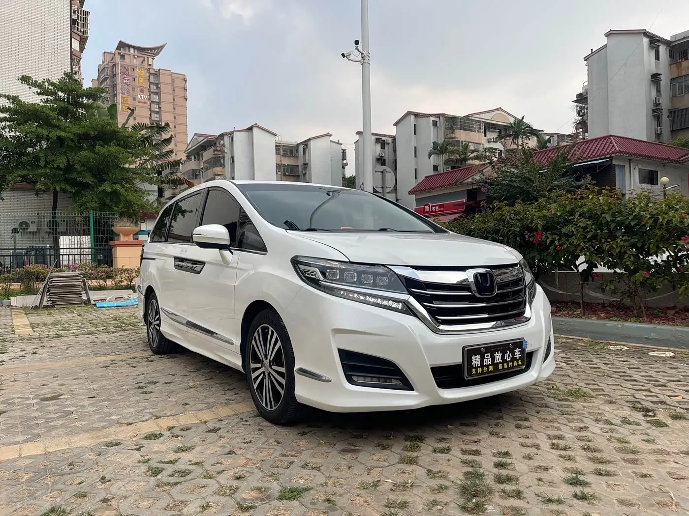 Honda Elysion 2018 — Фото 3/20