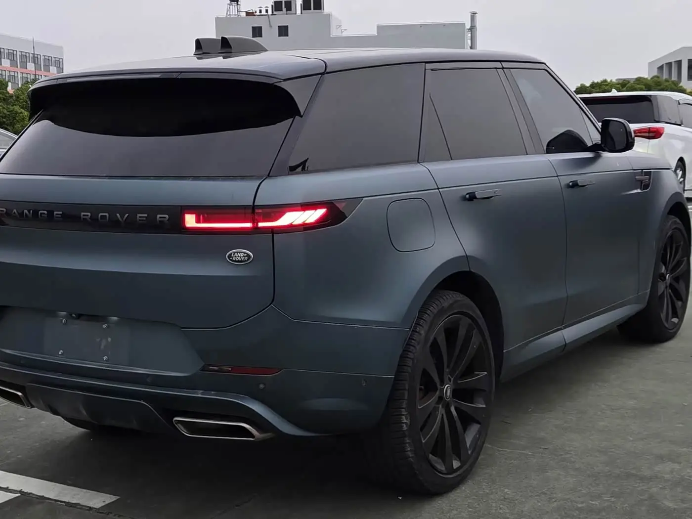 Land Rover Range Rover Sport 2023 — Şəkil 6/11