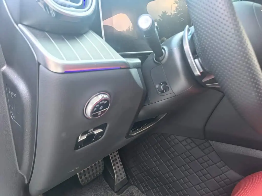 Mercedes-Benz GLC New Energy 2026 — Photo 18/20