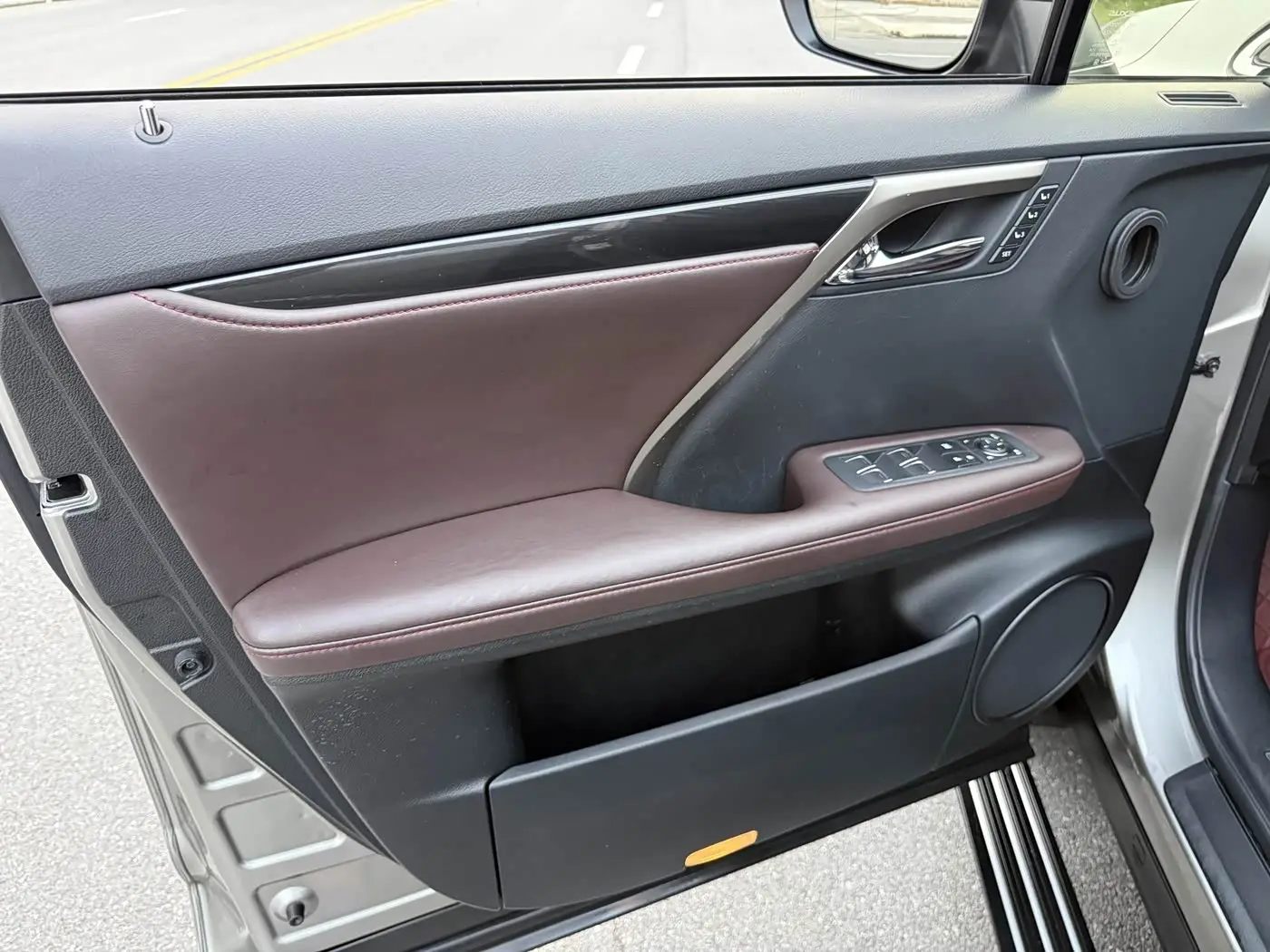Lexus RX 2020 — Photo 18/18