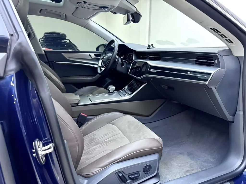 Audi A7L 2024 — Şəkil 11/20