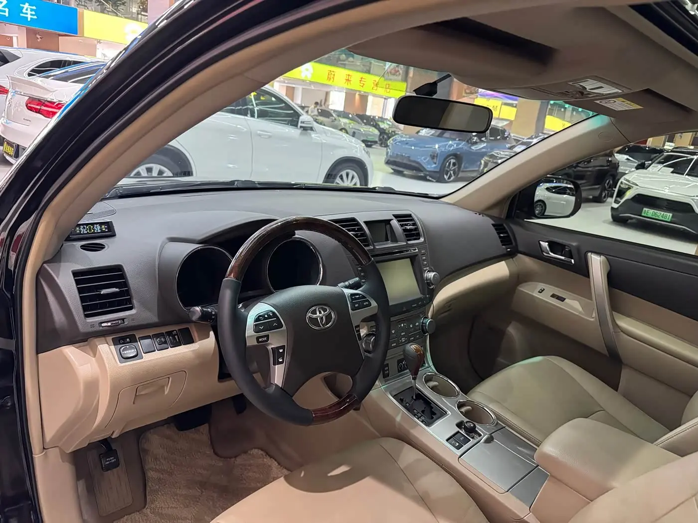 Toyota Highlander 2014 — ფოტო 5/17