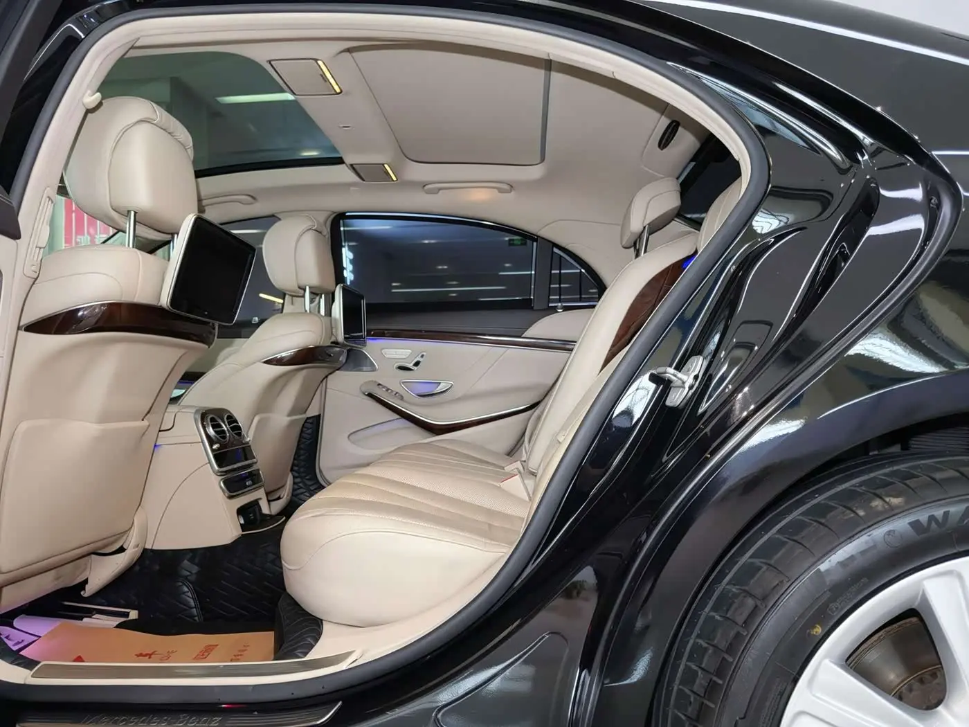 Mercedes-Benz S-Class 2016 — Photo 10/20