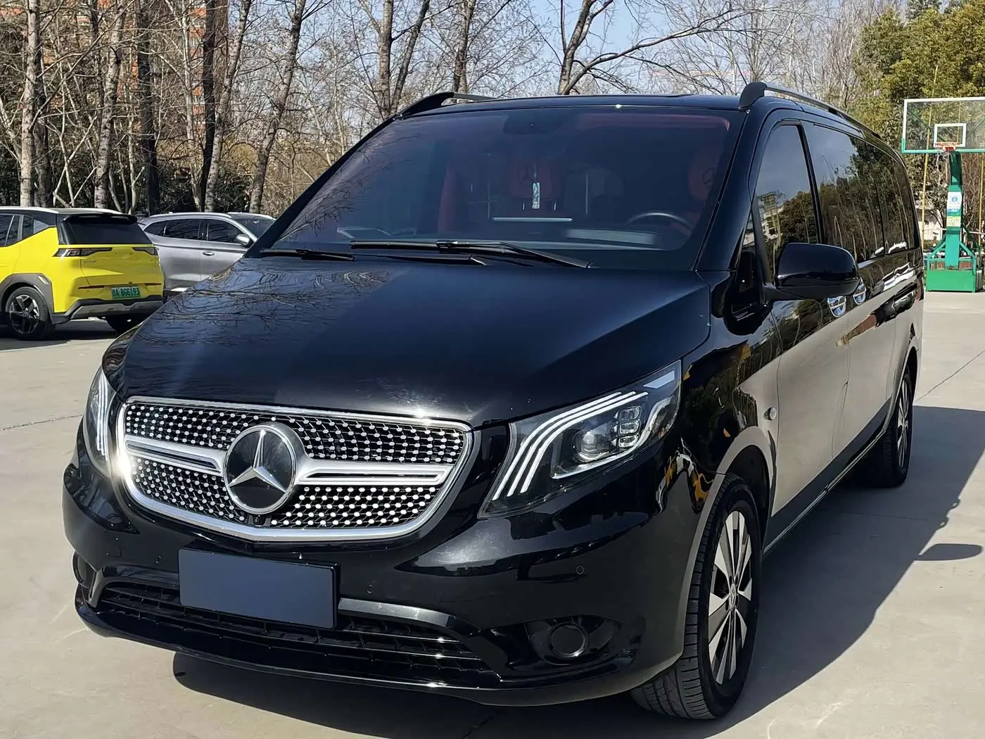 Mercedes-Benz Vito 2024 — Фото 1/15