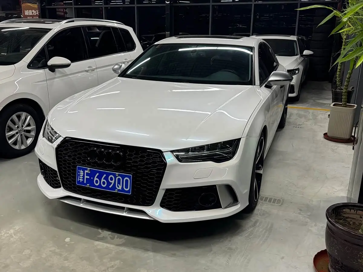Audi A7 2016 — Фото 1/6
