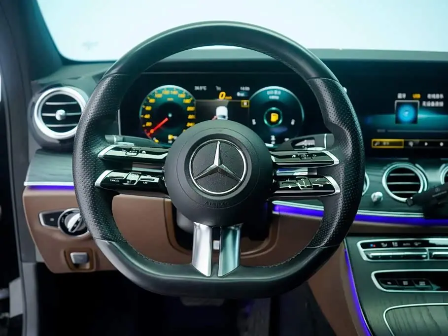 Mercedes-Benz E-Class 2021 — Şəkil 16/20