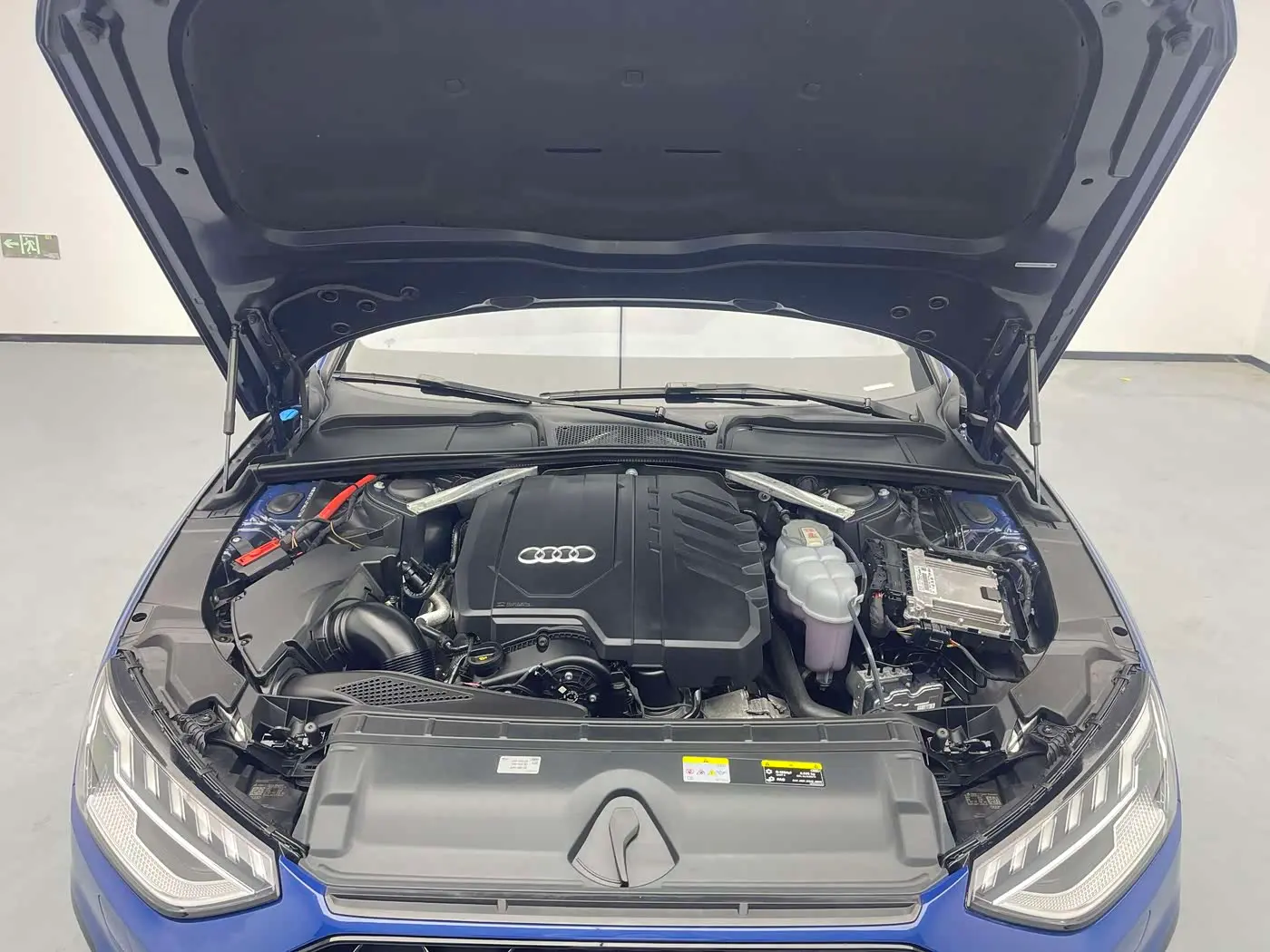 Audi A4 2024 — Photo 11/20