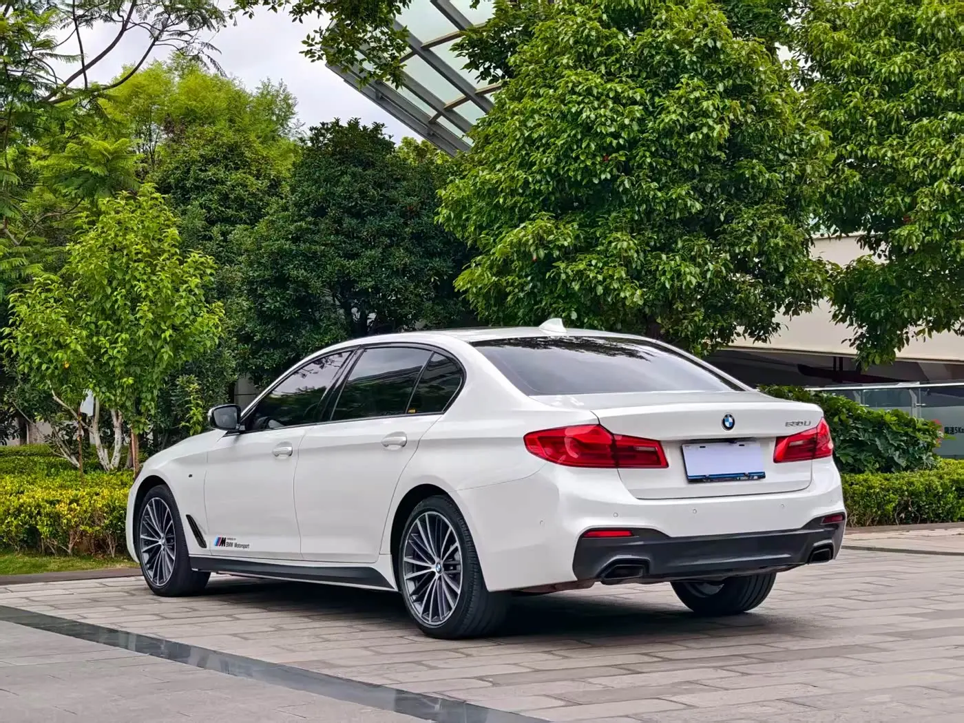 BMW 5 Series 2020 — Photo 4/14