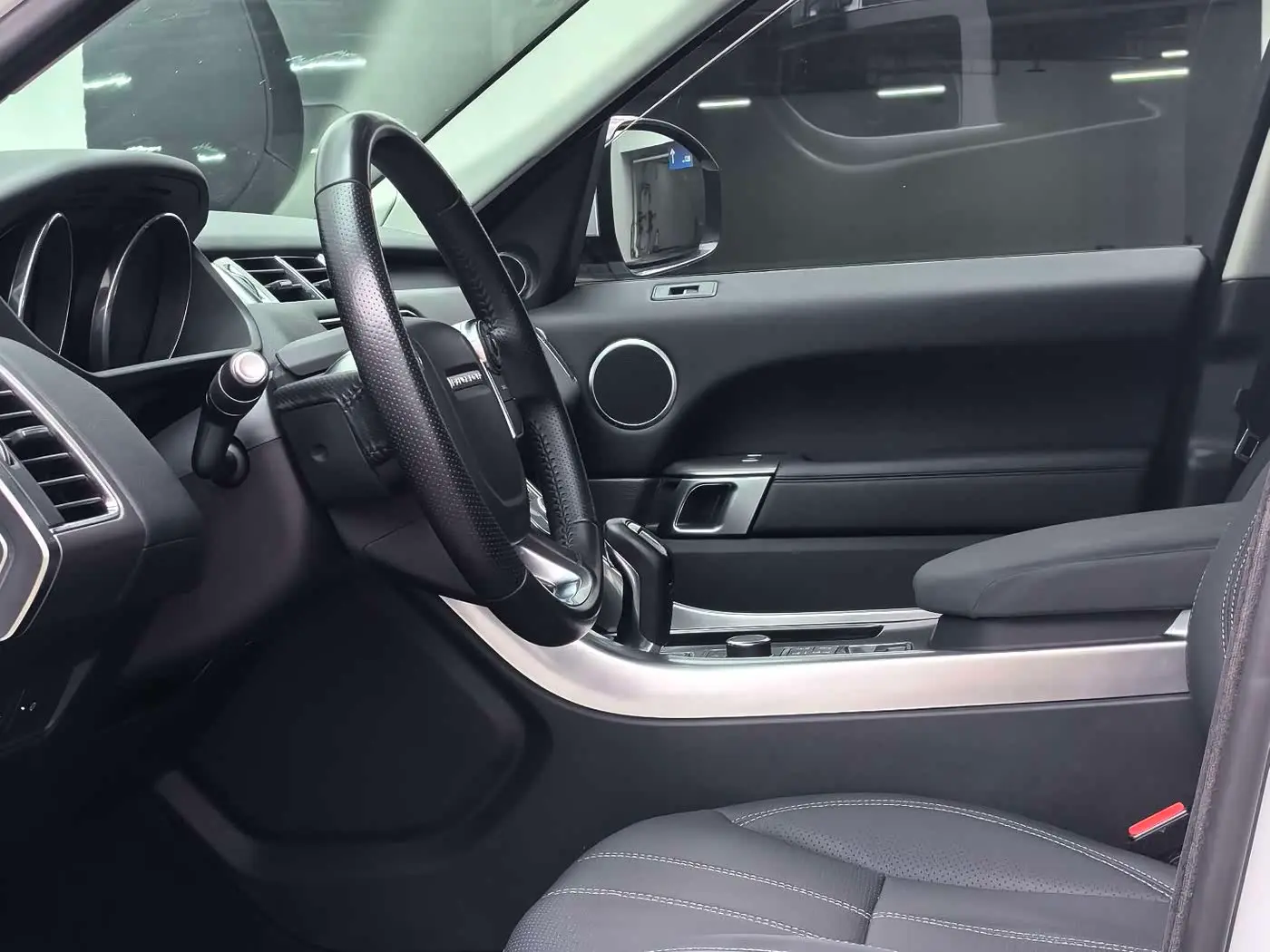 Land Rover Range Rover Sport 2018 — Photo 4/16