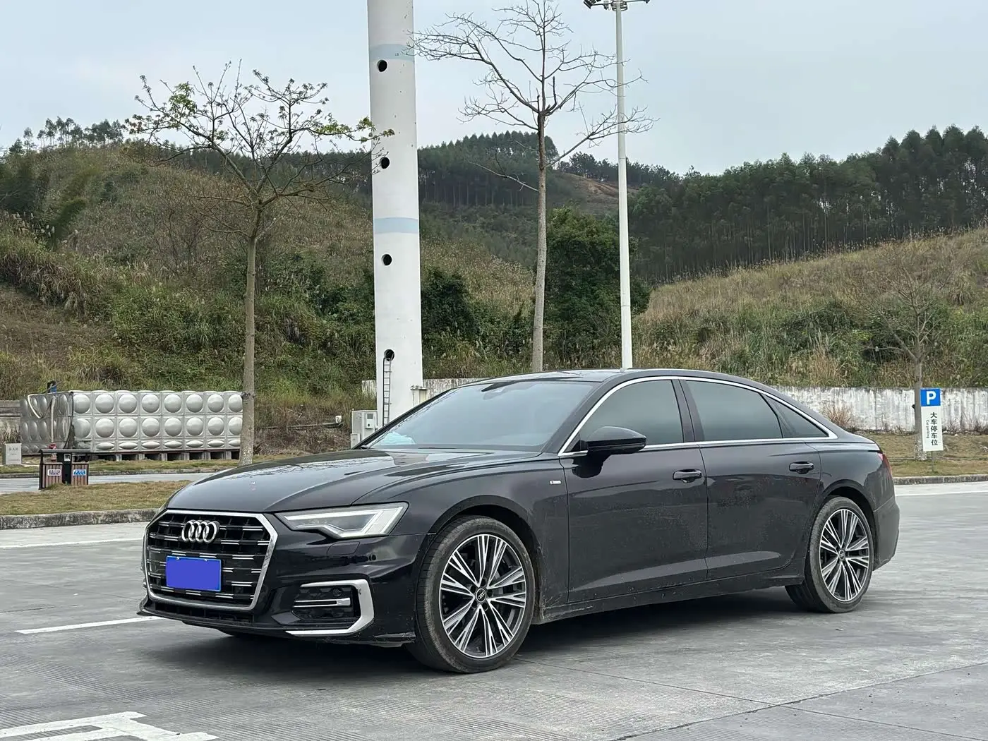 Audi A6L 2022 — Photo 9/9