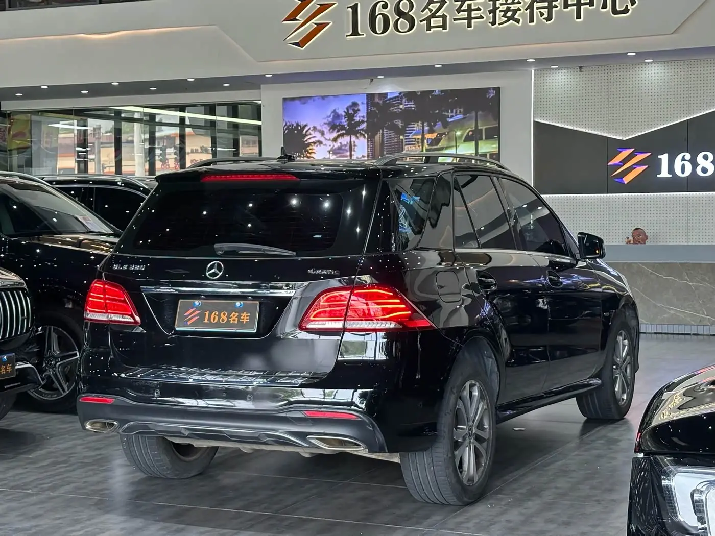 Mercedes-Benz GLE 2019 — Photo 4/17