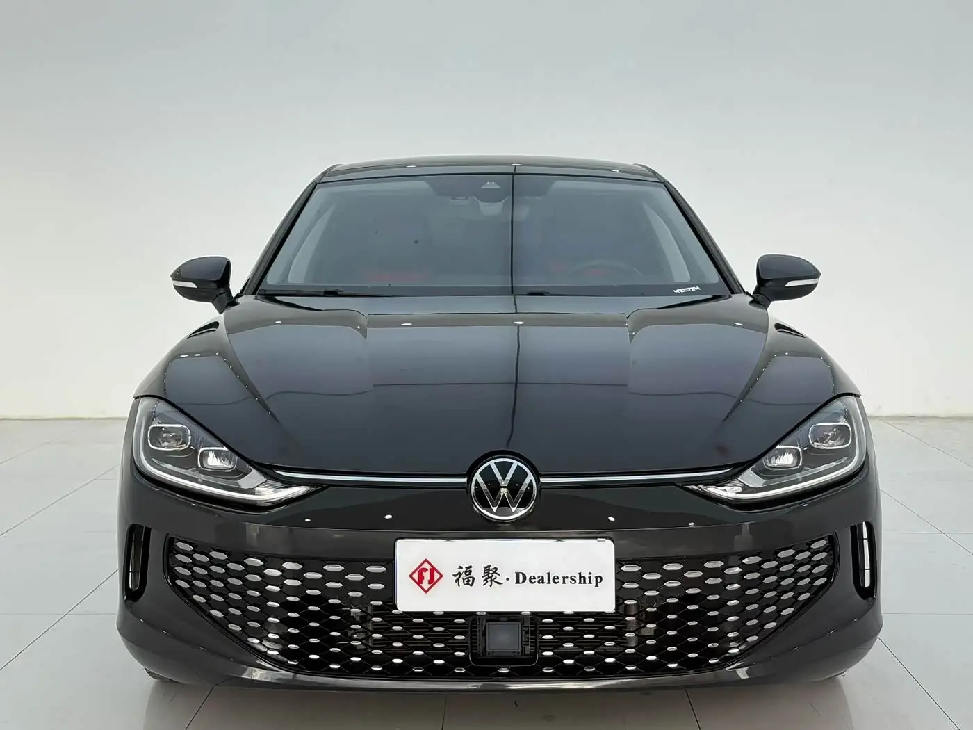 Volkswagen Lamando 2024 — Photo 1/13
