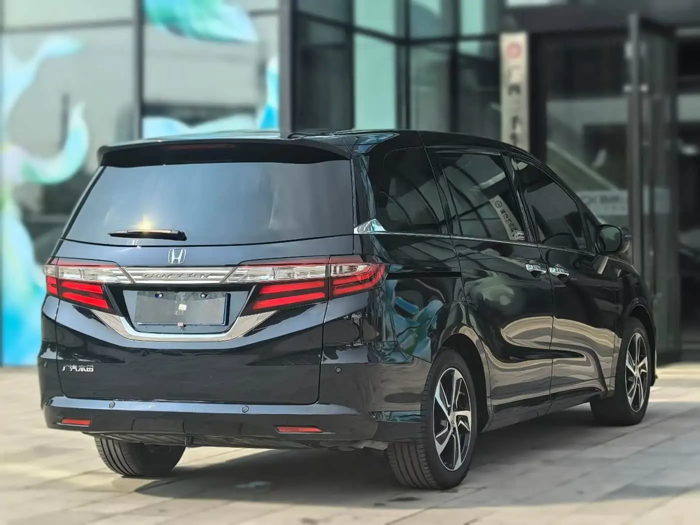 Honda Odyssey 2017 — Фото 8/9