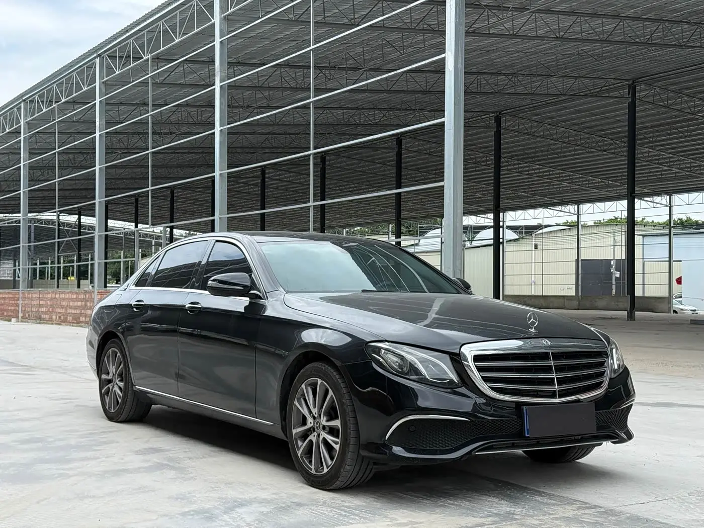 Mercedes-Benz E-Class 2018 — Фото 3/20