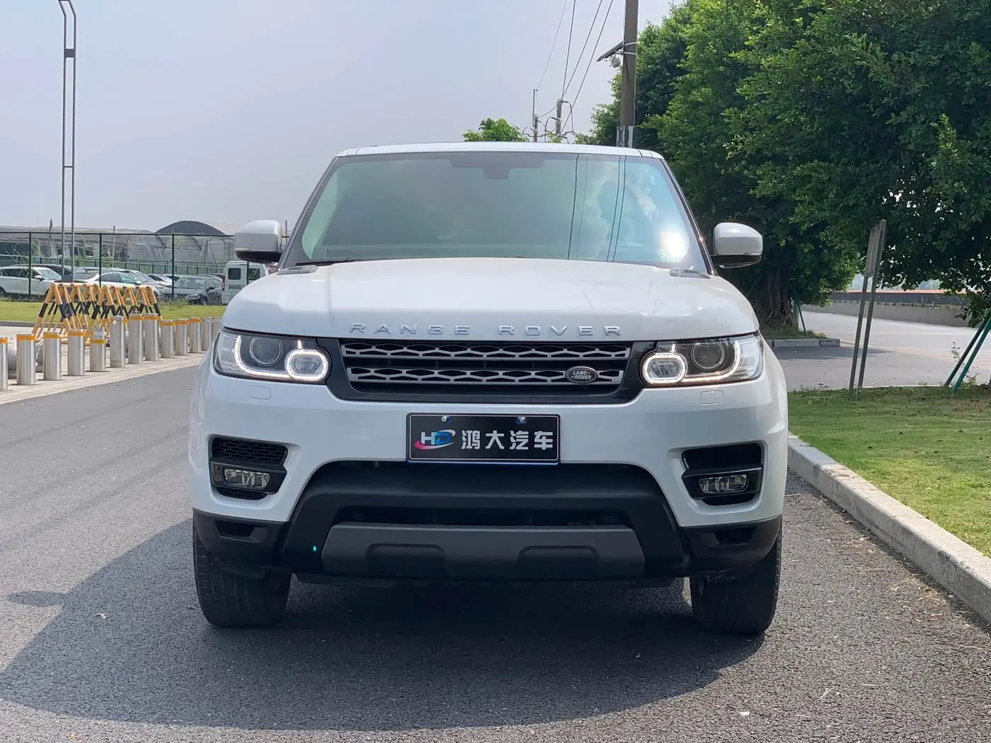 Land Rover Range Rover Sport 2016 — Photo 2/20