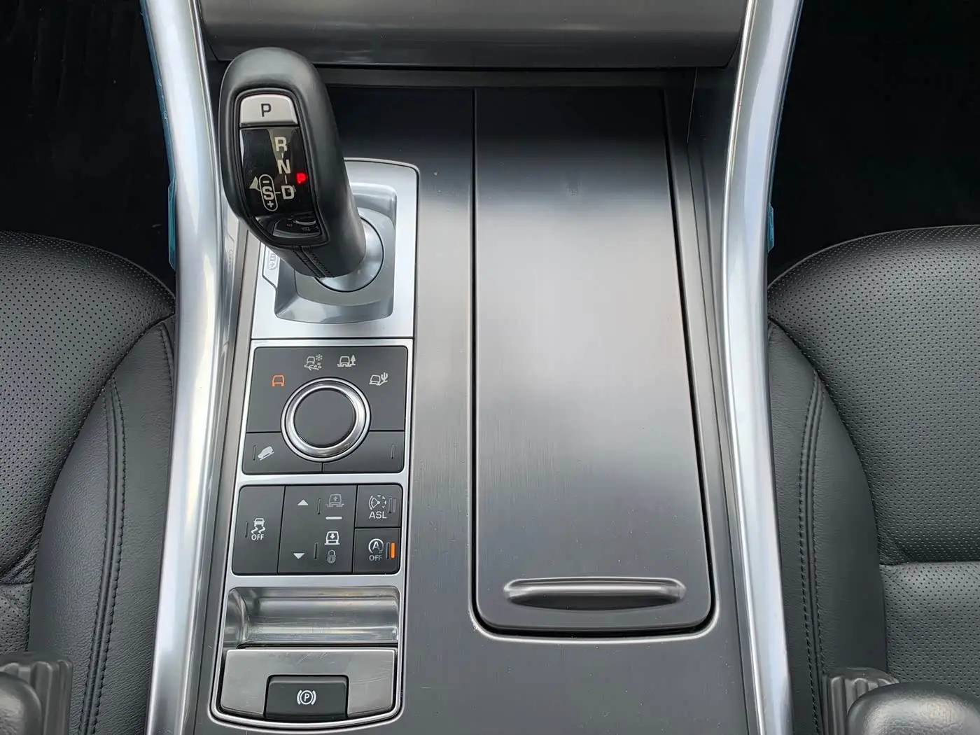 Land Rover Range Rover Sport 2016 — Photo 12/20