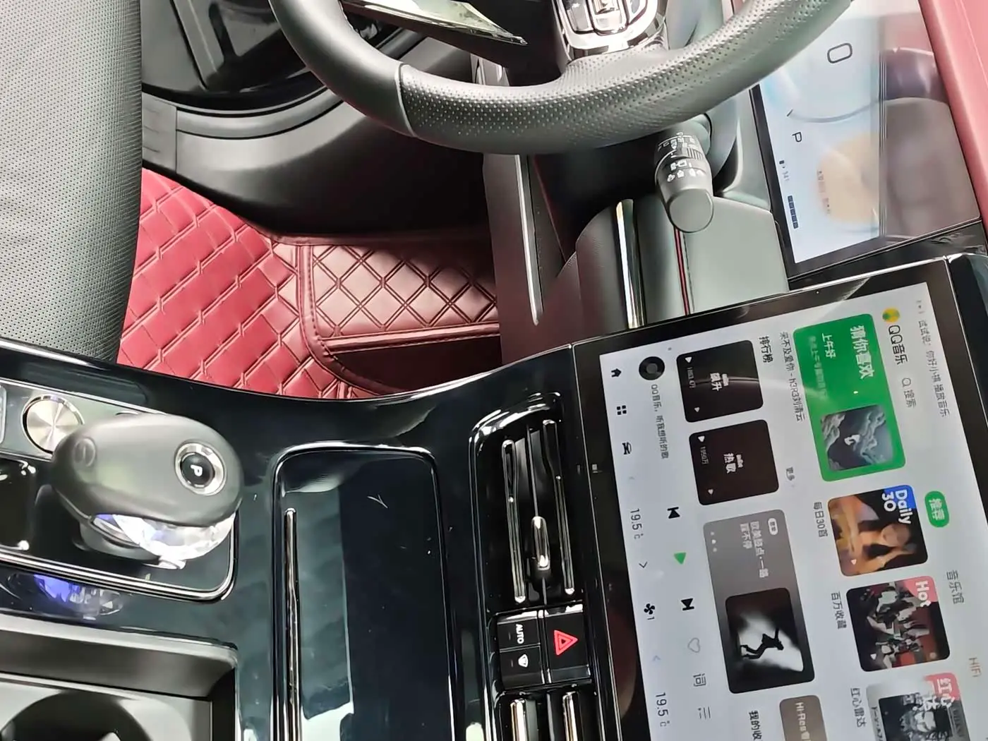 GAC Trumpchi Trumpchi M8 2023 — Şəkil 10/14