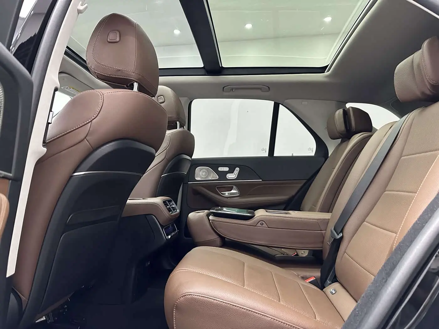 Mercedes-Benz GLE 2024 — ფოტო 10/20