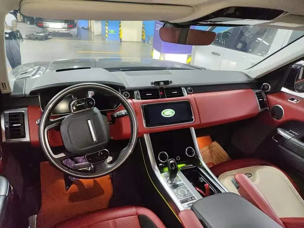 Land Rover Range Rover Sport 2020 — Photo 11/12
