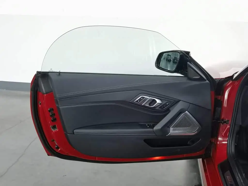 BMW Z4 2019 — Photo 8/20