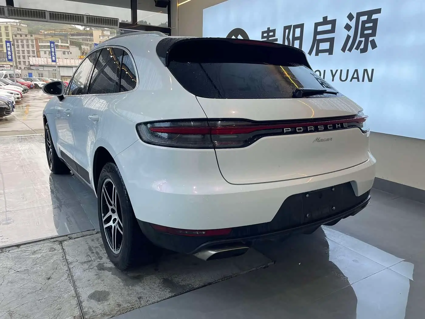Porsche Macan 2019 — Şəkil 18/19