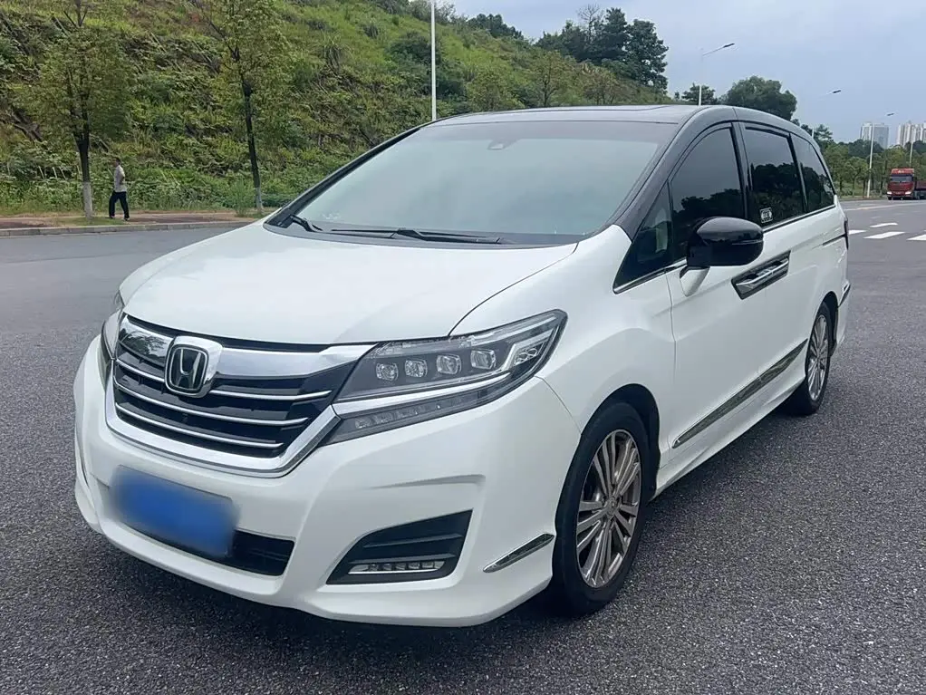 Honda Elysion 2019 — Photo 2/20