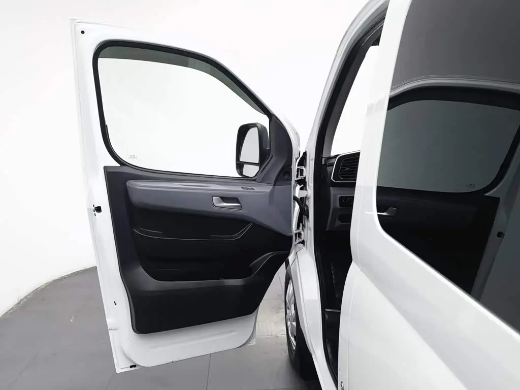 SAIC Maxus Xintu V80 2024 — Photo 8/20