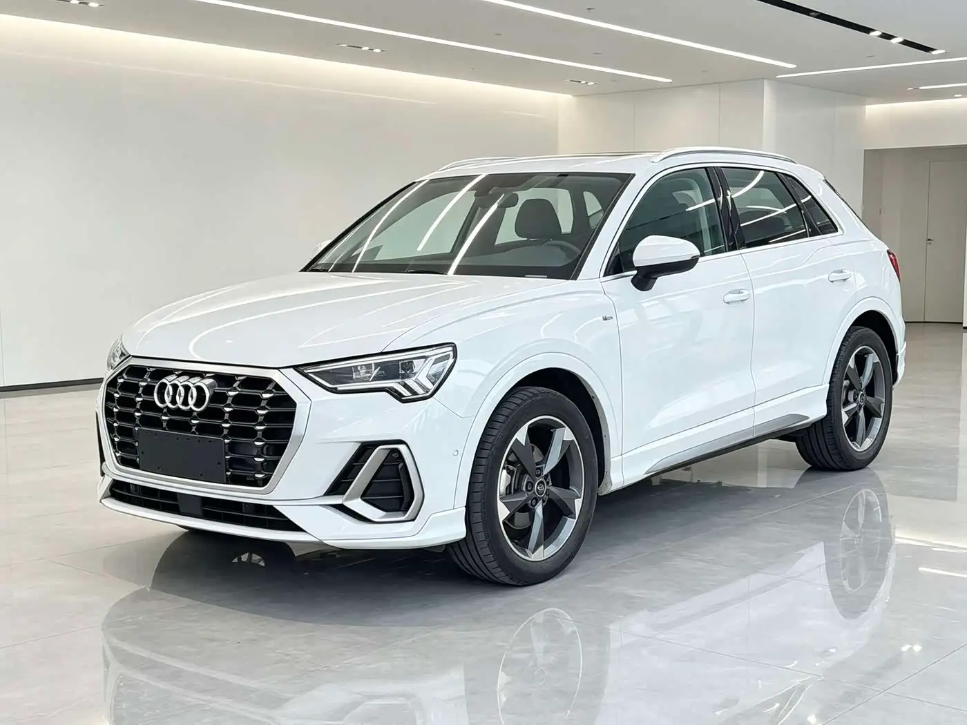 Audi Q3, 2021