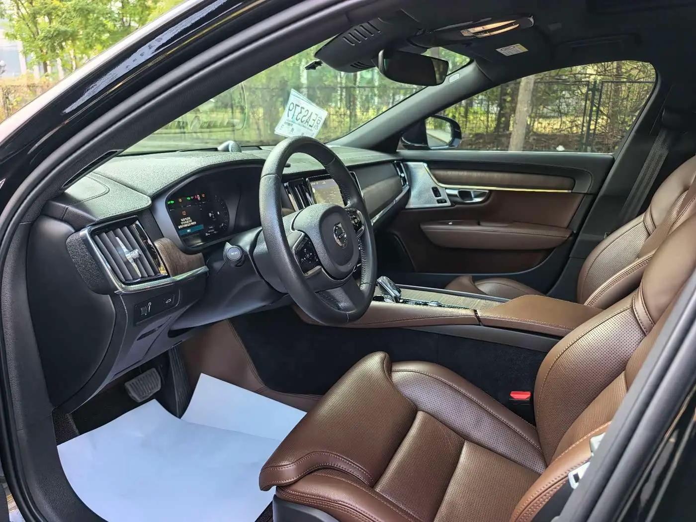 Volvo S90 2022 — Photo 9/20