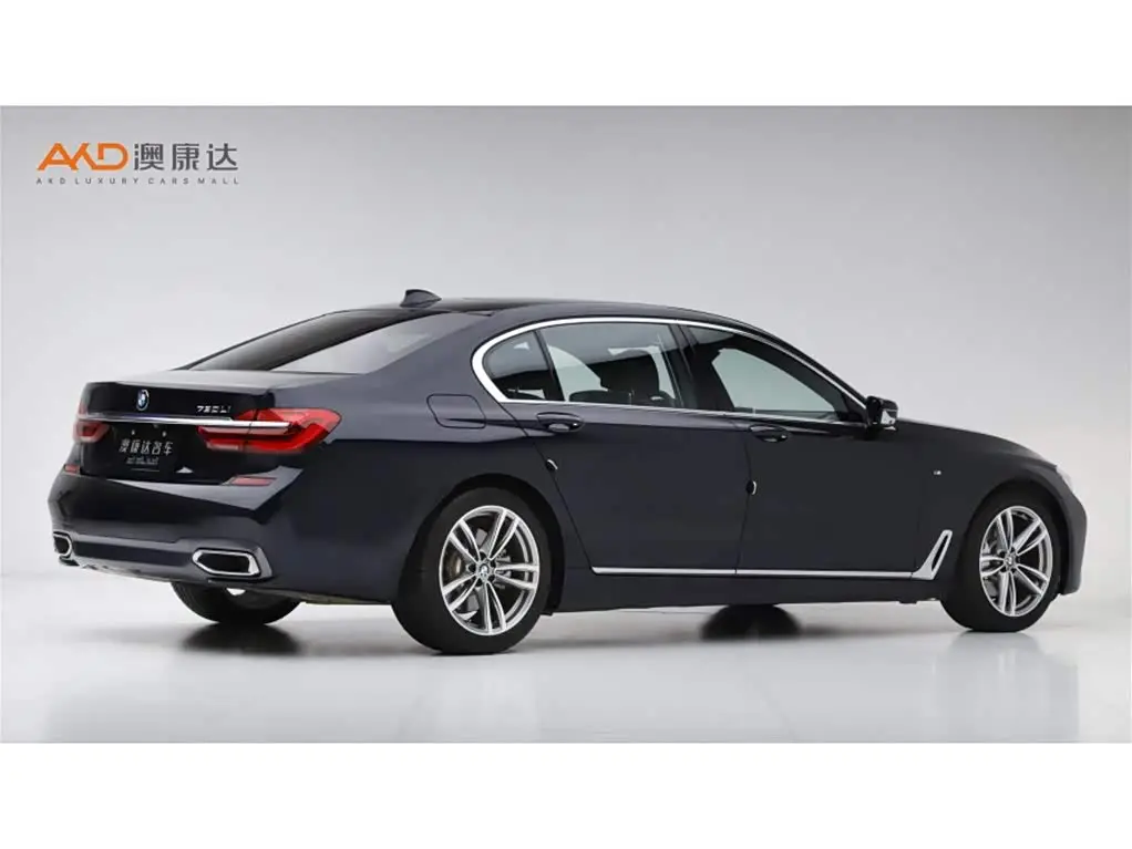 BMW 7 Series 2017 — Фото 3/10