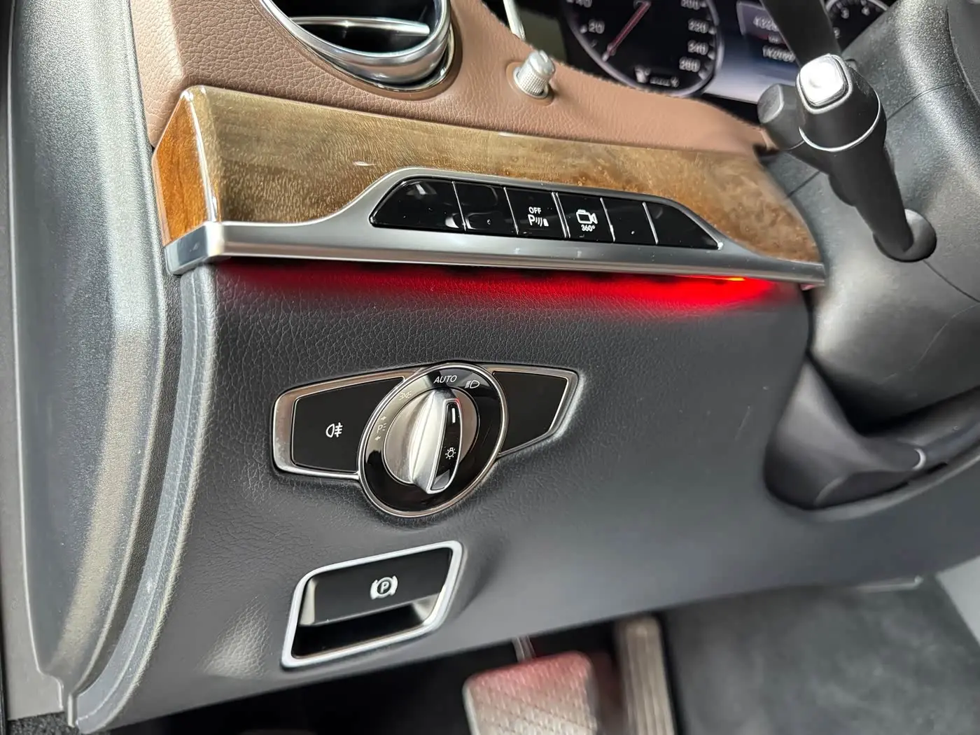 Mercedes-Benz S-Class 2015 — Photo 16/20