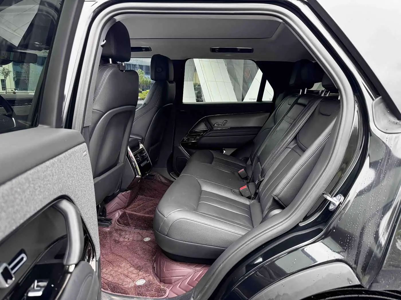 Land Rover Range Rover Sport 2024 — ფოტო 6/17
