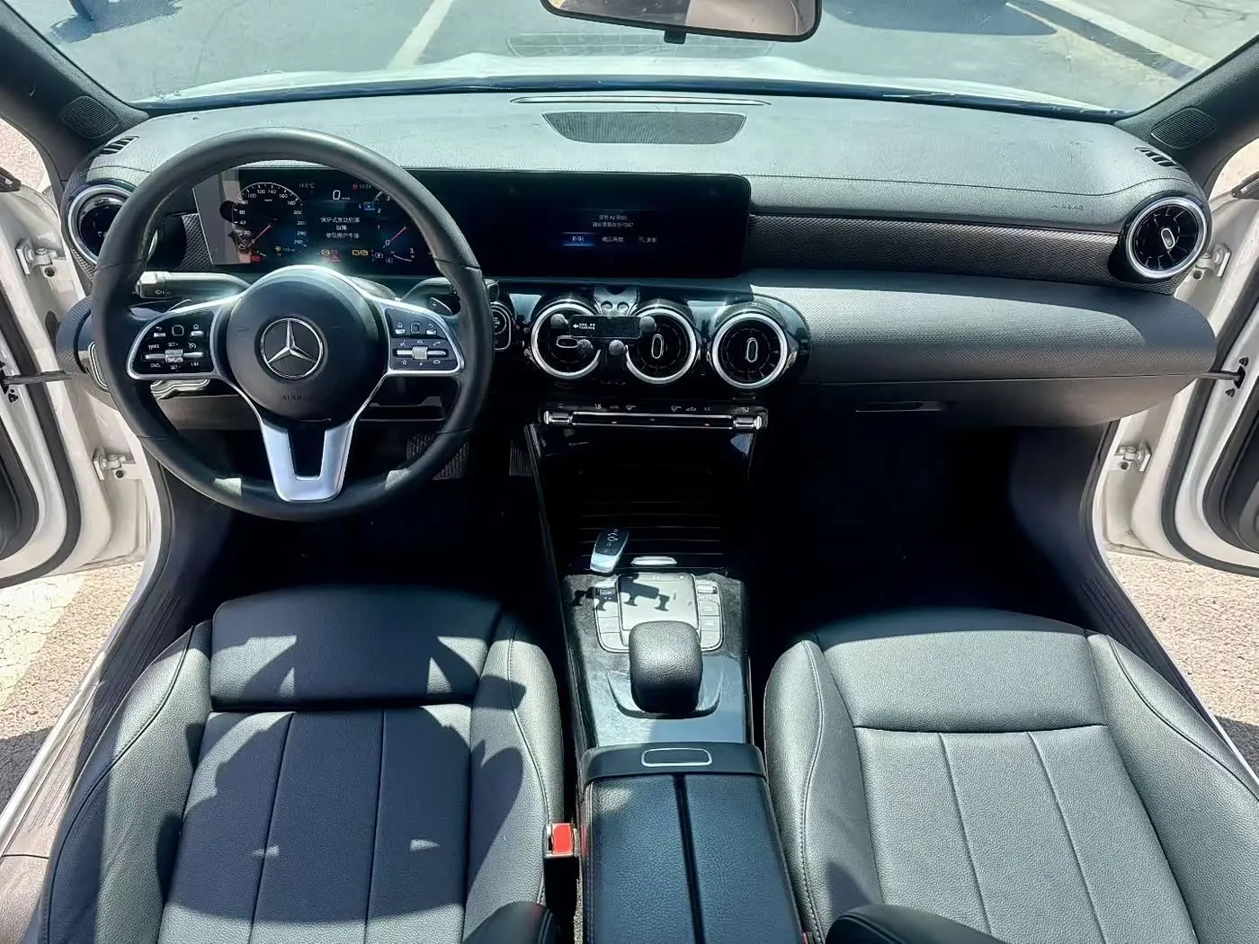 Mercedes-Benz A-Class 2023 — Фото 8/9