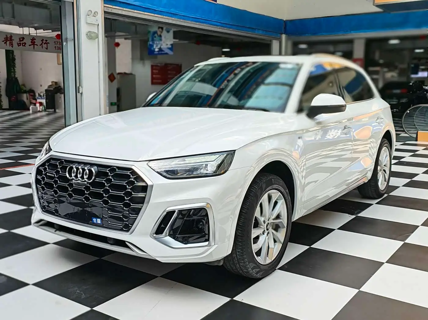 Audi Q5L, 2022
