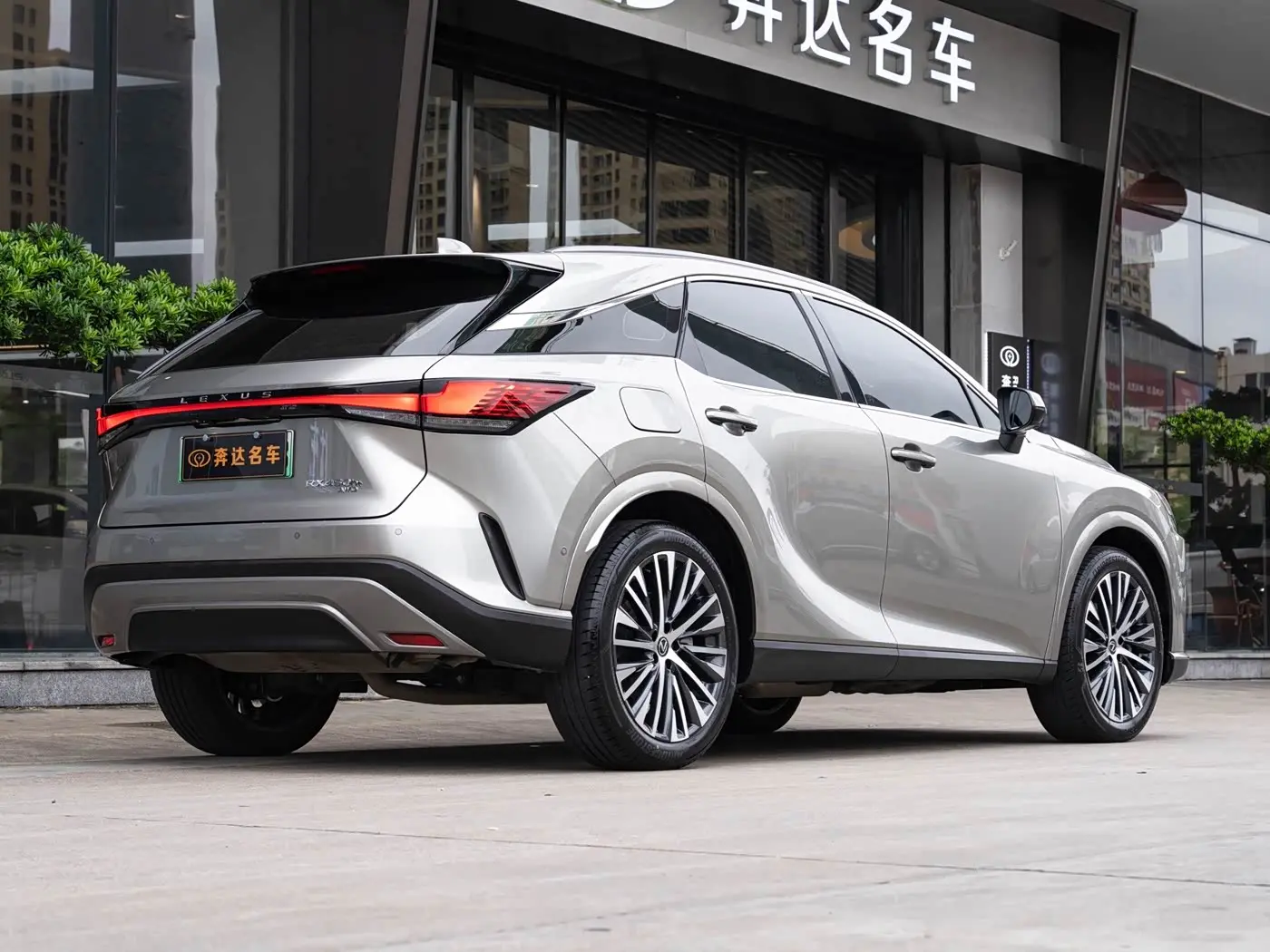 Lexus RX New Energy 2024 — Фото 3/20