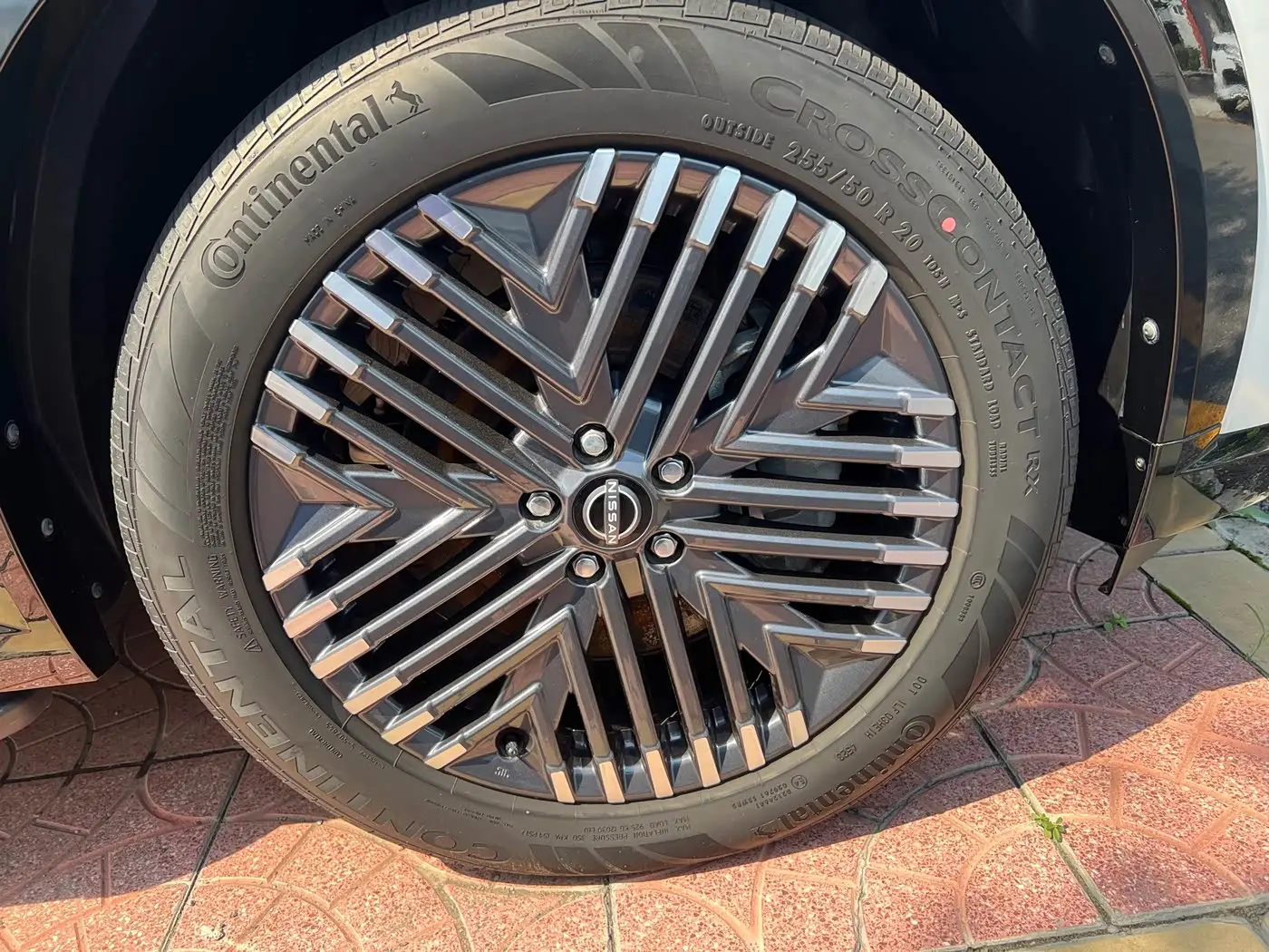Nissan Terra 2024 — Photo 14/14