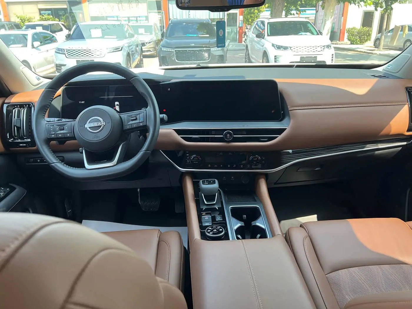Nissan Terra 2024 — Photo 10/14