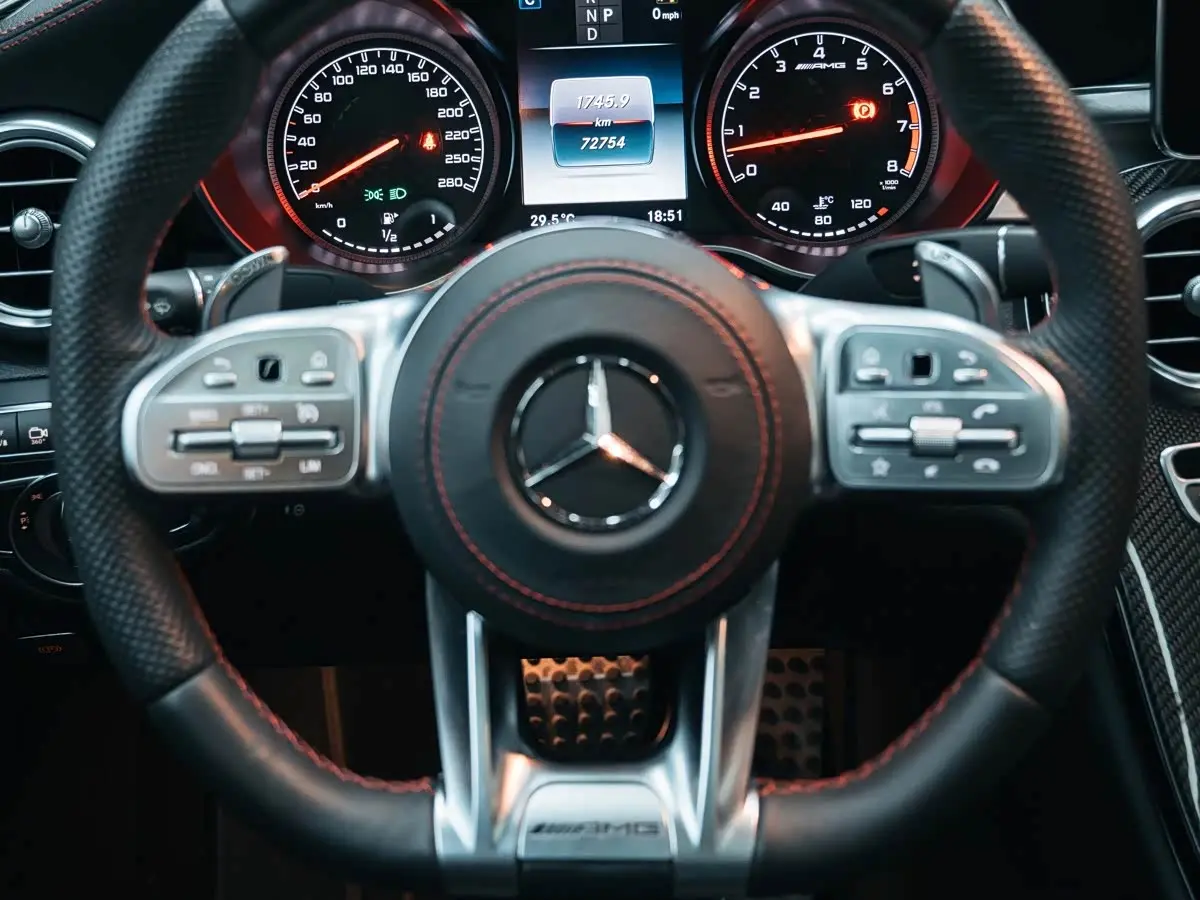 Mercedes-Benz C-Class AMG 2019 — Photo 13/20