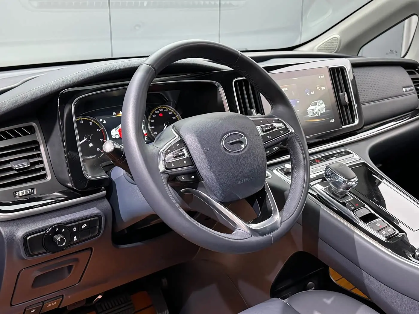 GAC Trumpchi Trumpchi M8 2022 — Фото 10/20