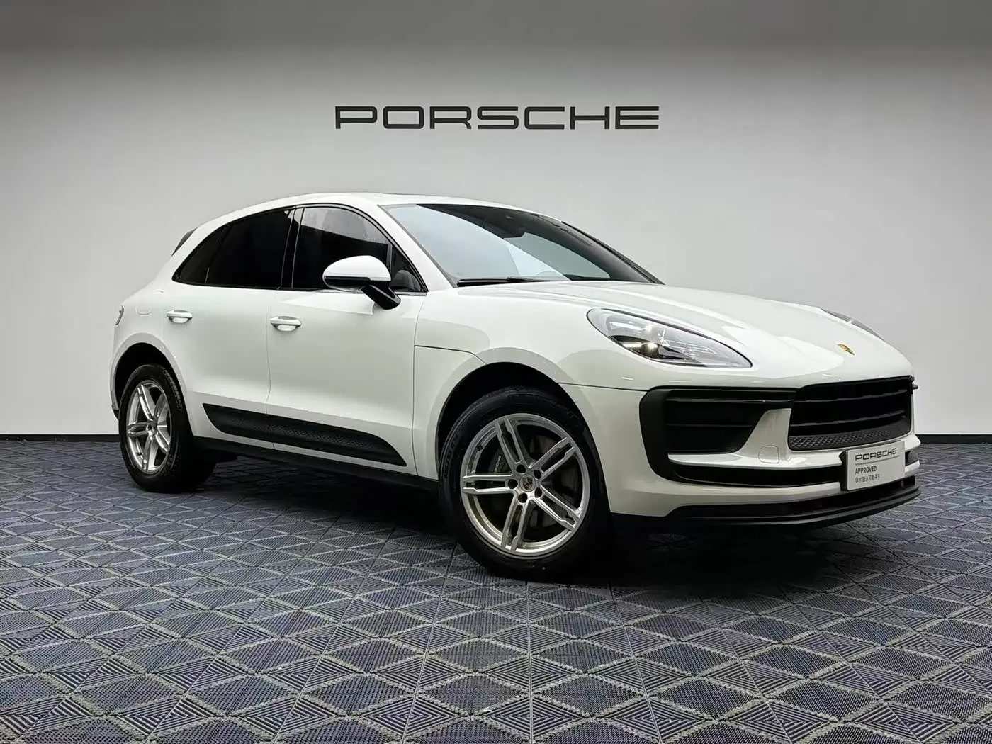Porsche Macan 2024 — Photo 8/16