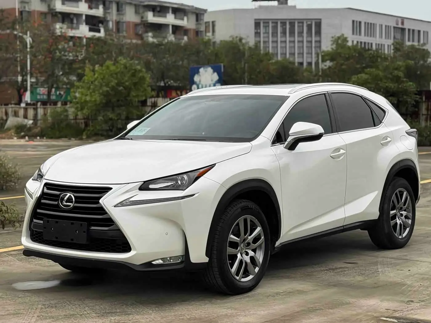 Lexus NX 2016 — Фото 3/10