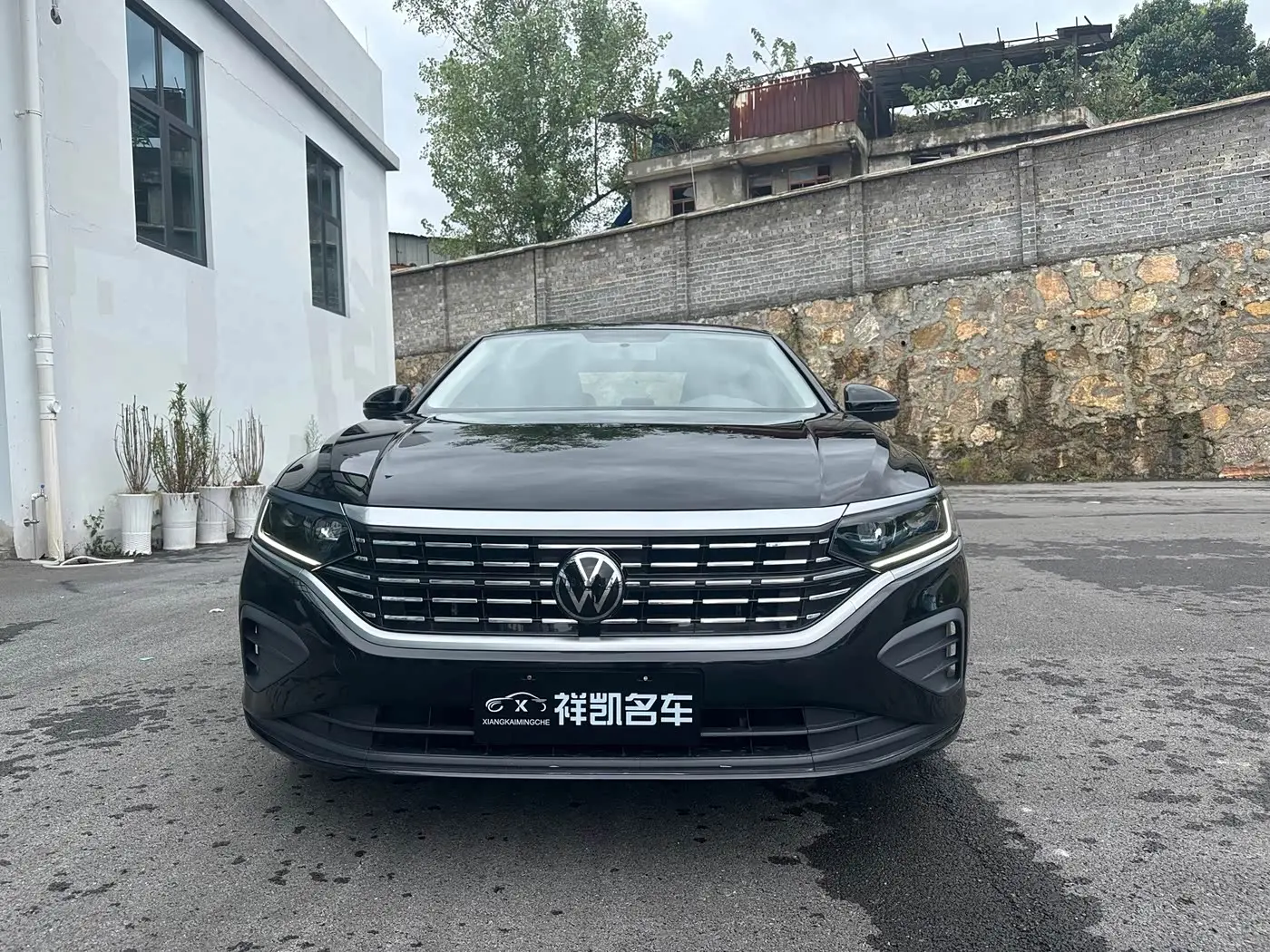 Volkswagen Passat 2025 — Photo 2/17