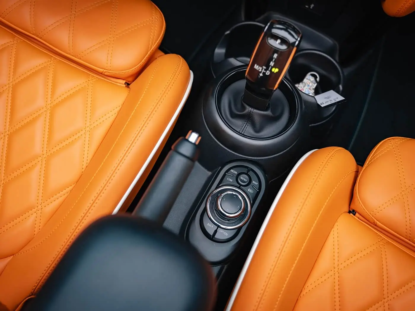 MINI MINI 2021 — Şəkil 18/20